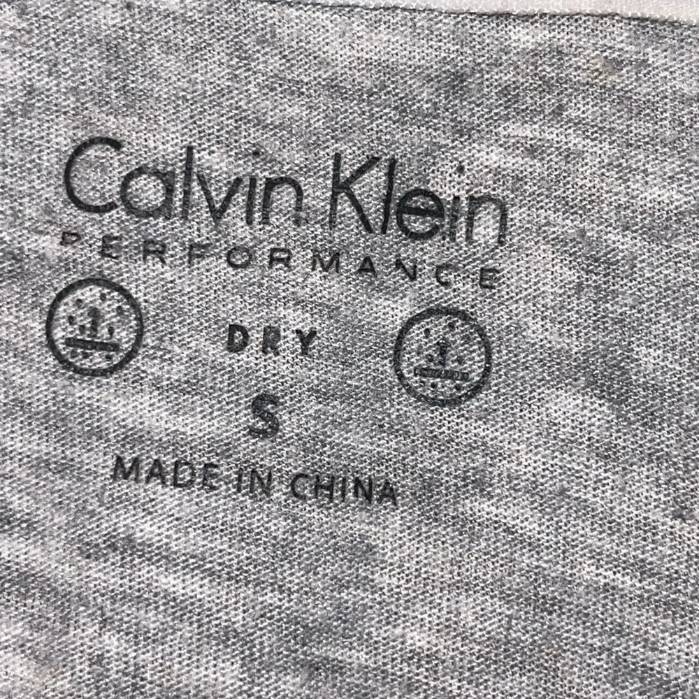 Calvin Klein Performance Tee - Picture 3 of 4
